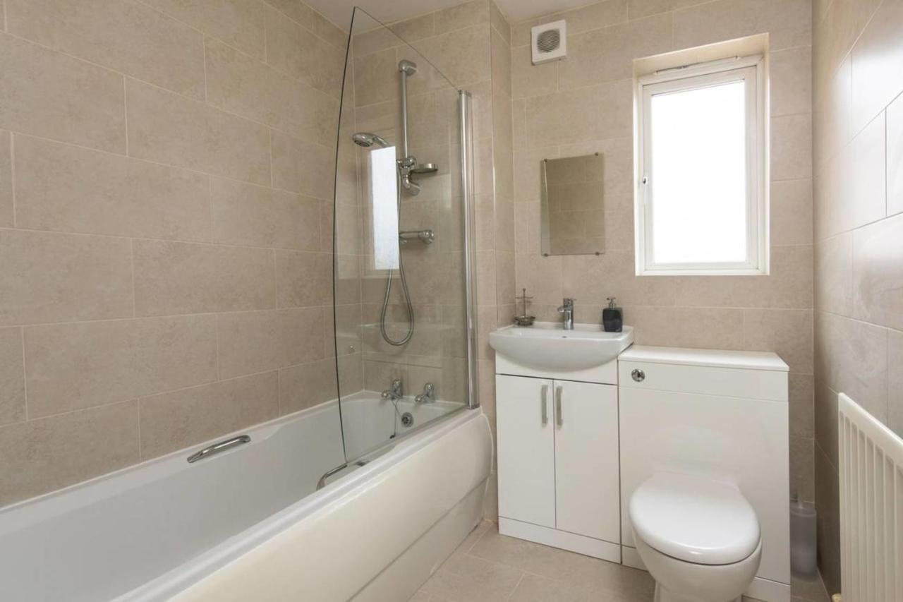 Guestready - Top Floor Apt 2Min Walk To O2 Apollo 曼彻斯特 外观 照片